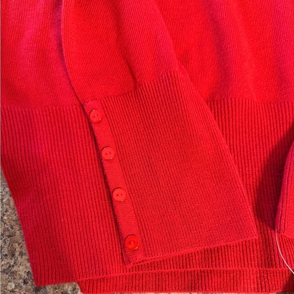 NWT JM Collection Womens XXL Red Long Sleeve Sweater Buttons On Sleeves Cozy - Picture 11 of 16